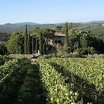 Villa I Quercioli, Siena Chianti Estate, Private Heated Pool, Breathtaking View *