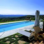 I Quercioli, Siena Chianti Estate, Private Heated Pool, Breathtaking View Villa *