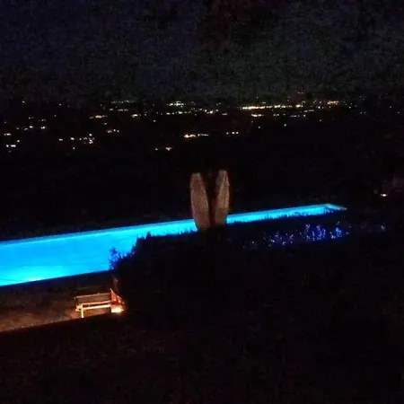 Villa I Quercioli, Siena Chianti Estate, Private Heated Pool, Breathtaking View
